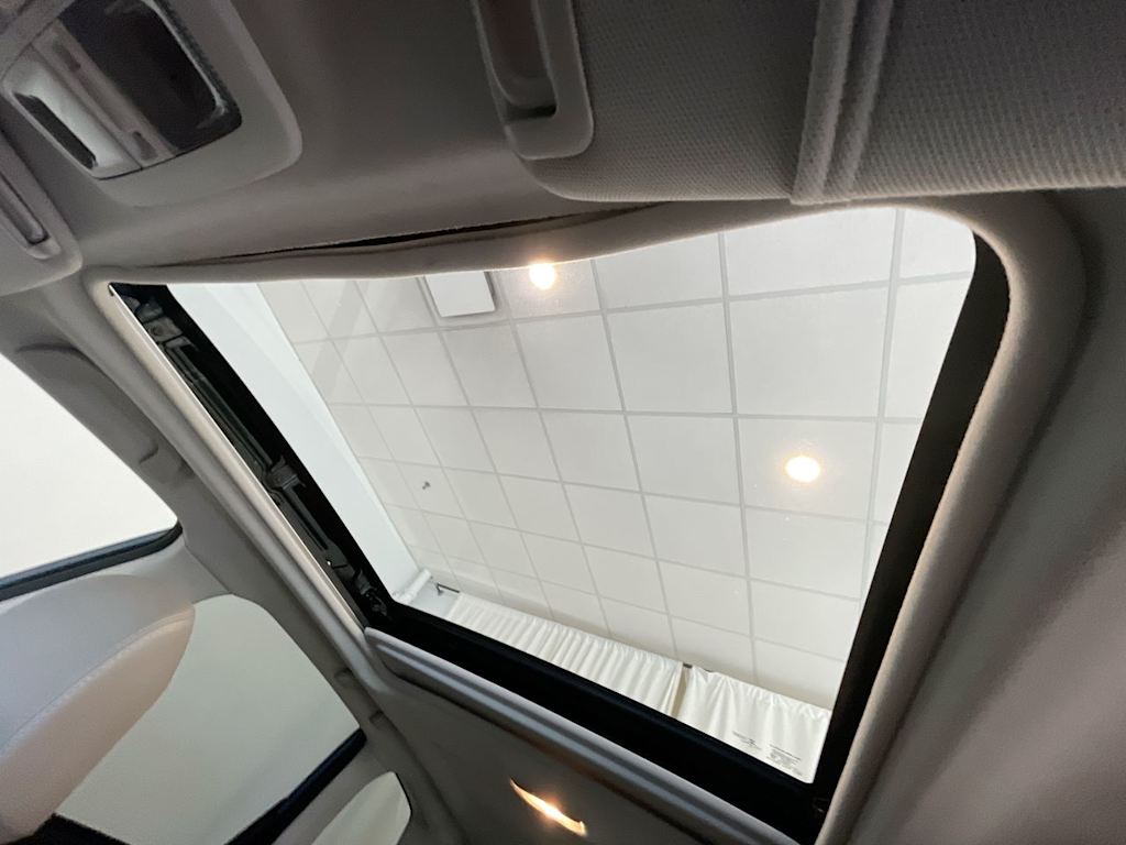 Thumbnail: 2015 Subaru Forester - 27