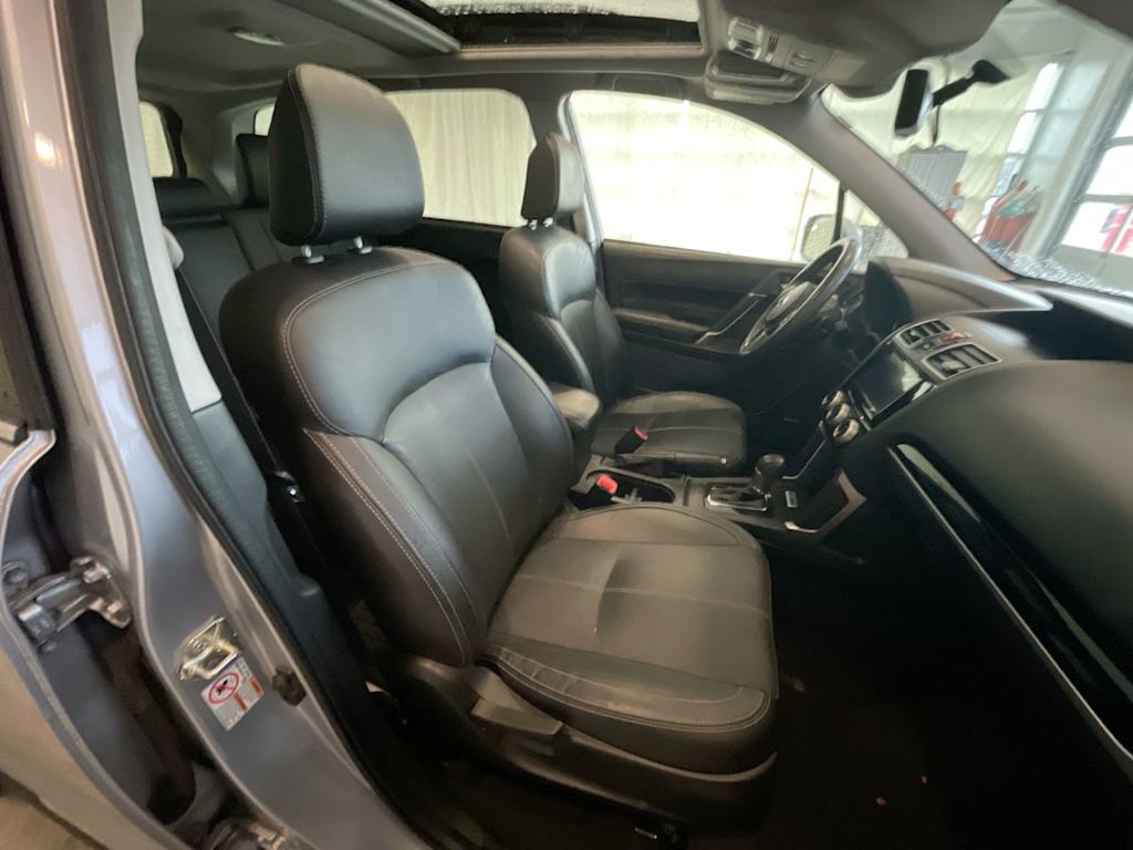 Thumbnail: 2017 Subaru Forester - 8