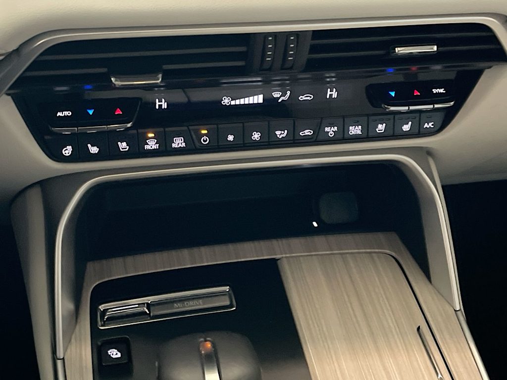 Thumbnail: 2024 Mazda CX-90 - 25