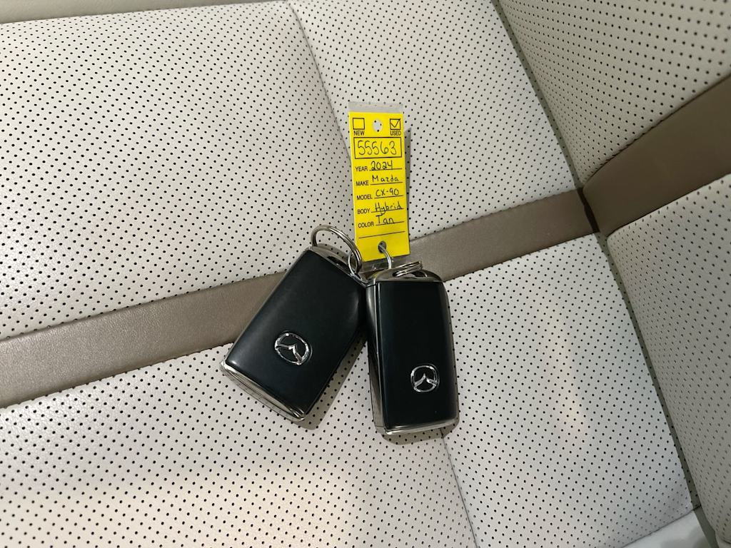 Thumbnail: 2024 Mazda CX-90 - 15