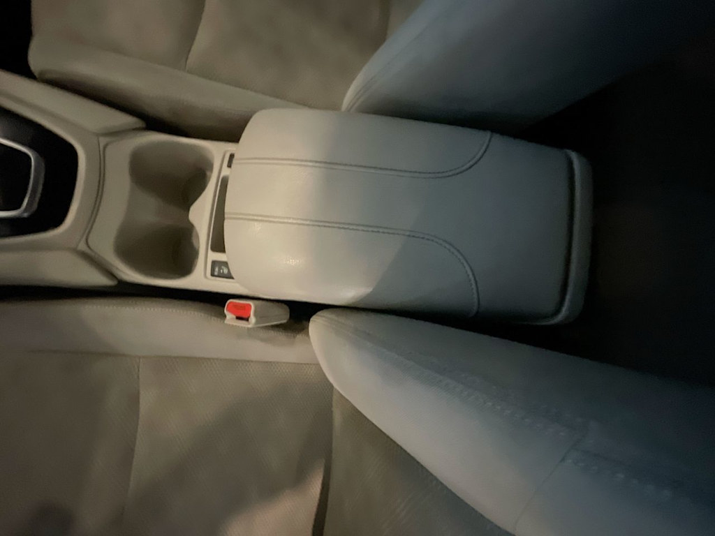 Thumbnail: 2017 Nissan Rogue Sport - 26