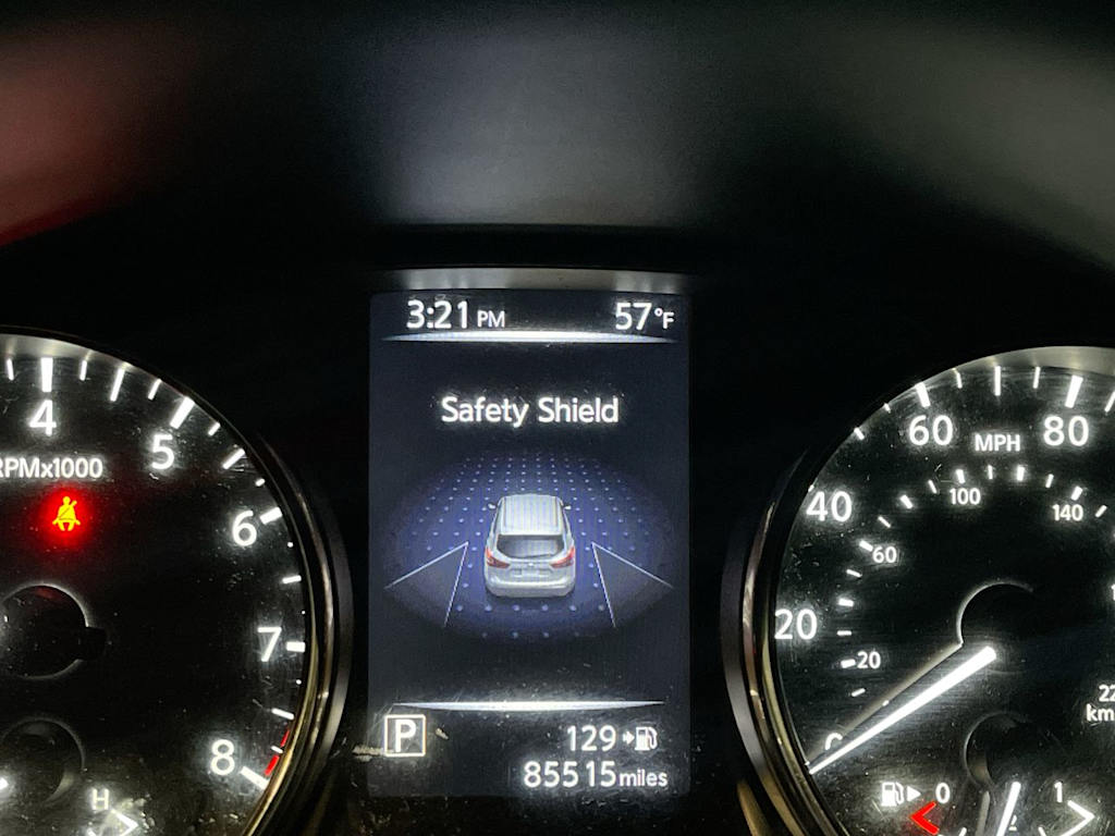 Thumbnail: 2017 Nissan Rogue Sport - 15