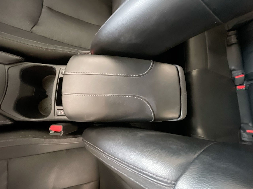 Thumbnail: 2018 Nissan Rogue Sport - 27