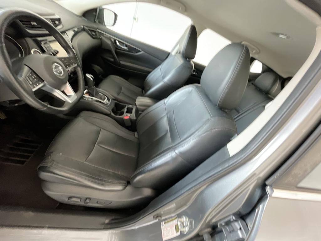 Thumbnail: 2018 Nissan Rogue Sport - 9