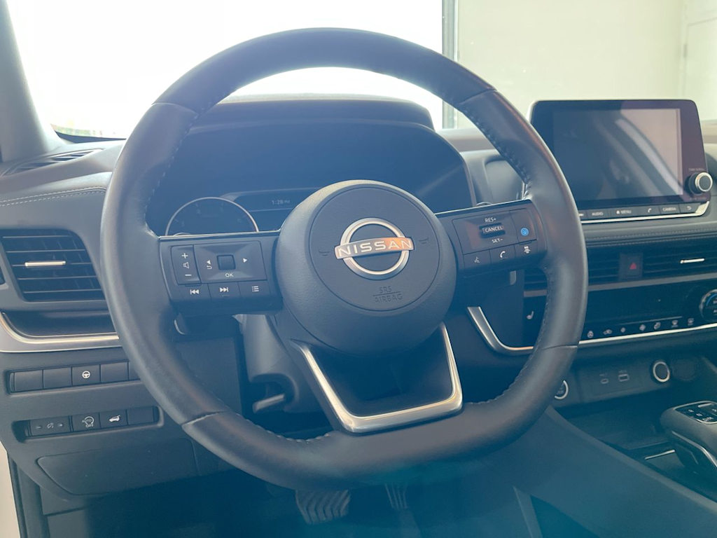 Thumbnail: 2023 Nissan Rogue - 2