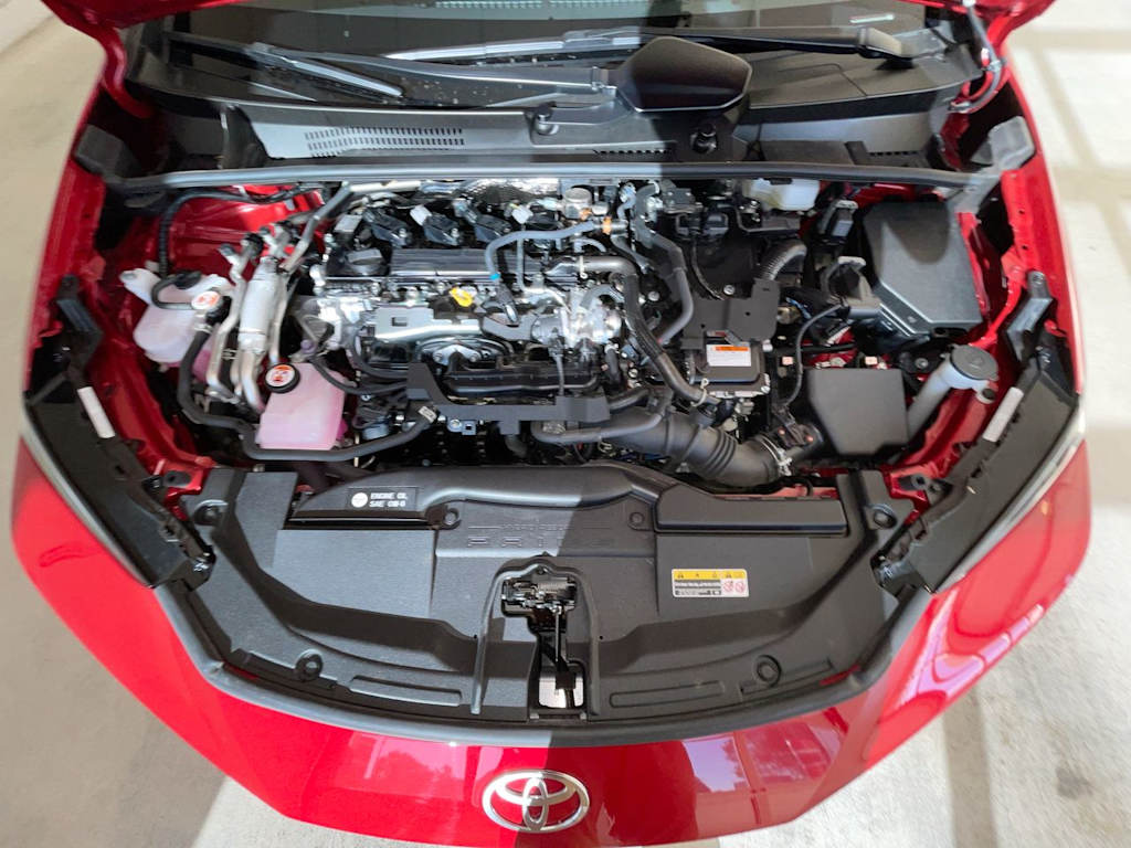 Thumbnail: 2026 Toyota Prius v - 7