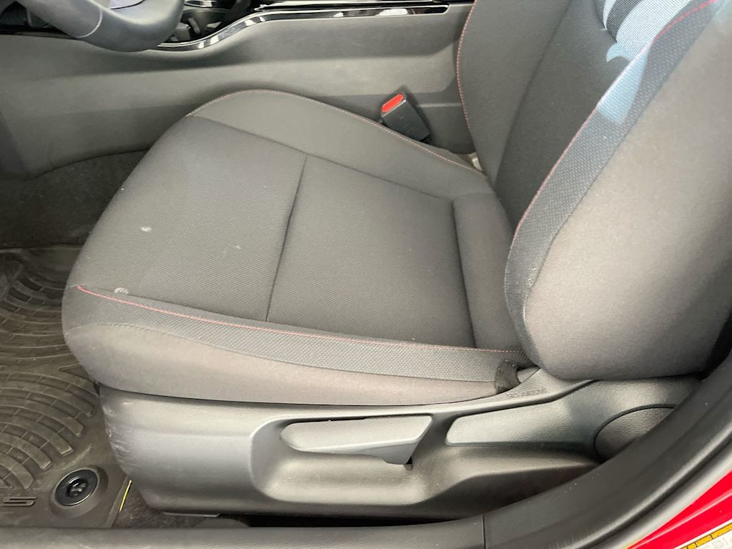 Thumbnail: 2026 Toyota Prius v - 20