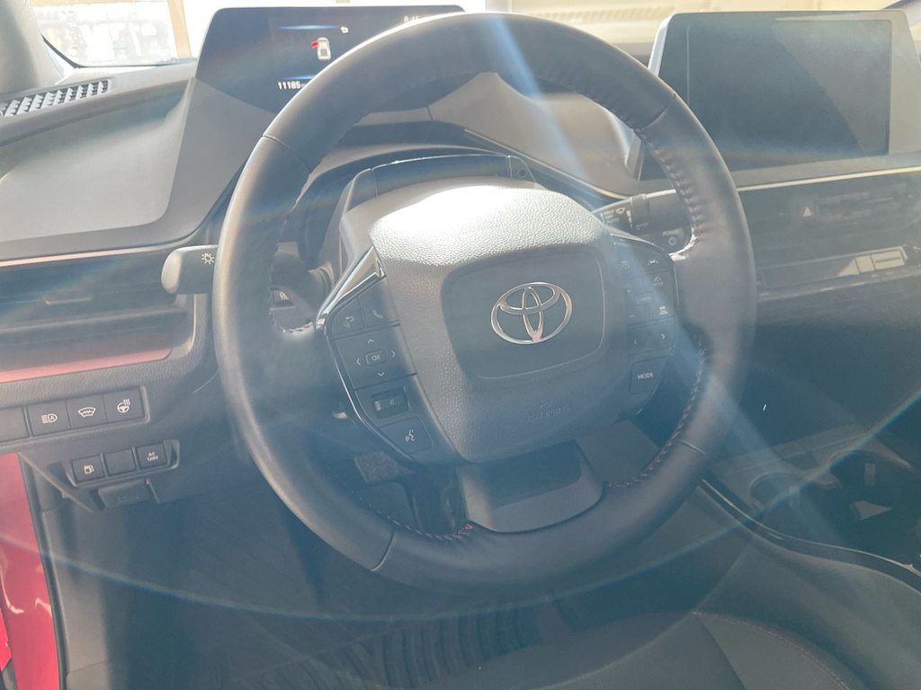 Thumbnail: 2026 Toyota Prius v - 2
