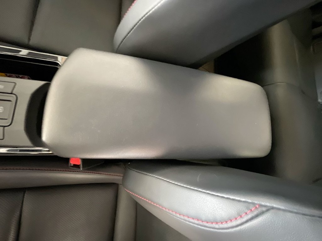Thumbnail: 2026 Toyota Prius v - 26