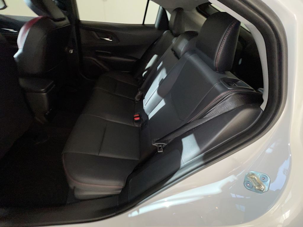Thumbnail: 2026 Toyota Prius v - 26