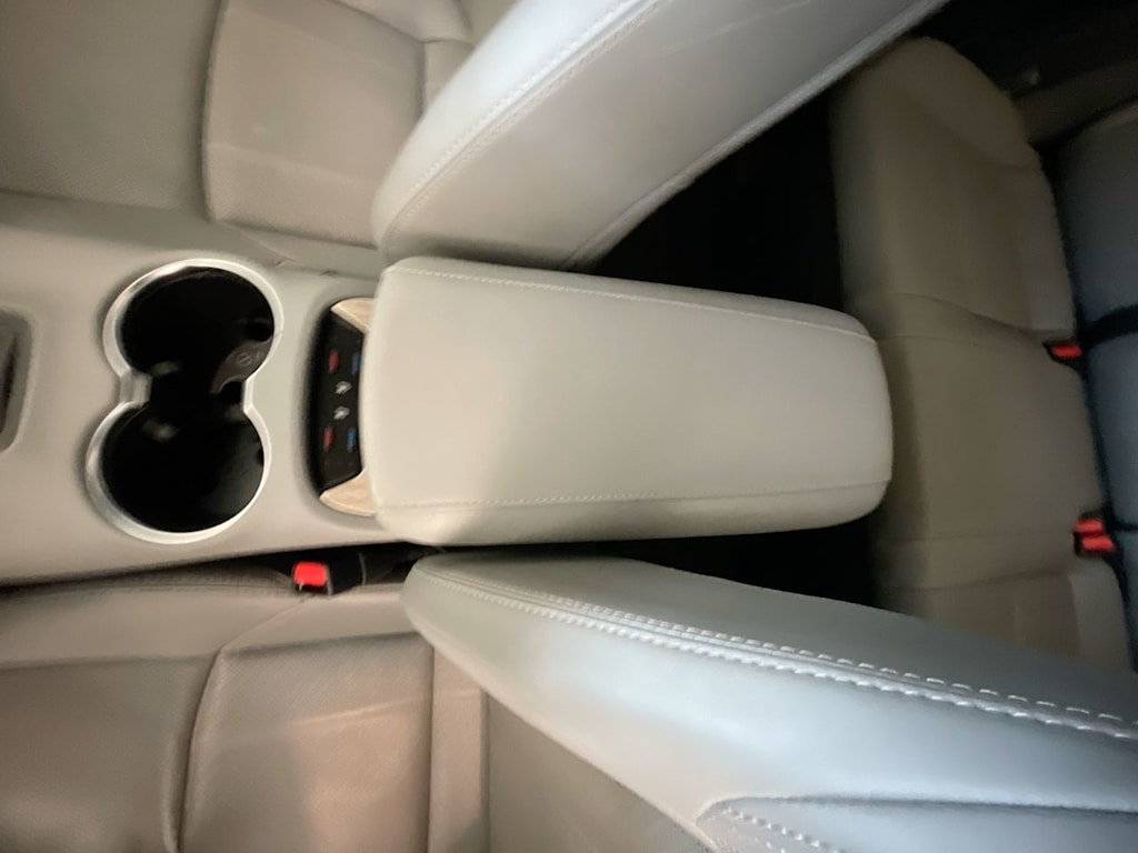 Thumbnail: 2022 Toyota Venza - 27