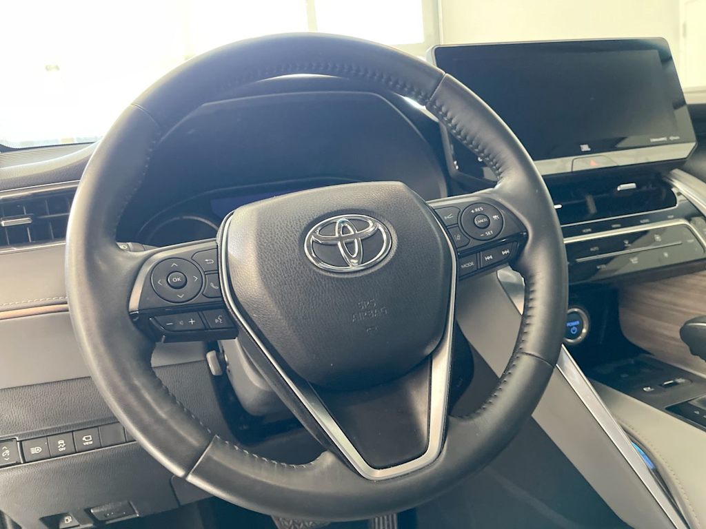 Thumbnail: 2022 Toyota Venza - 2
