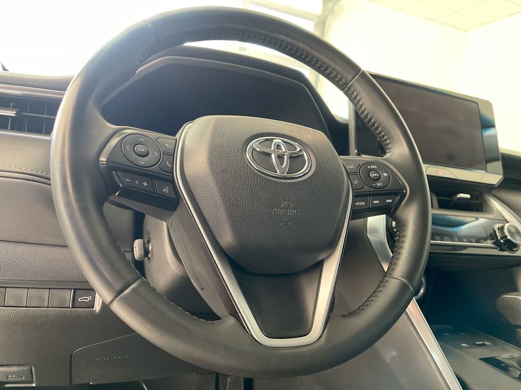 2023 Toyota Venza LE 2