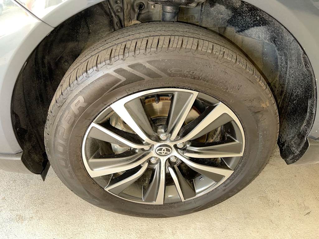Thumbnail: 2024 Toyota Venza - 7