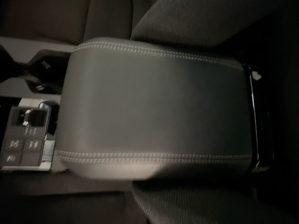 Thumbnail: 2025 Toyota Land Cruiser - 10