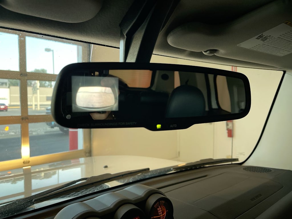 Thumbnail: 2010 Toyota FJ Cruiser - 23
