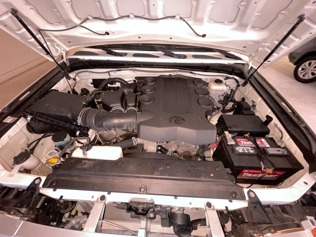 Thumbnail: 2010 Toyota FJ Cruiser - 7