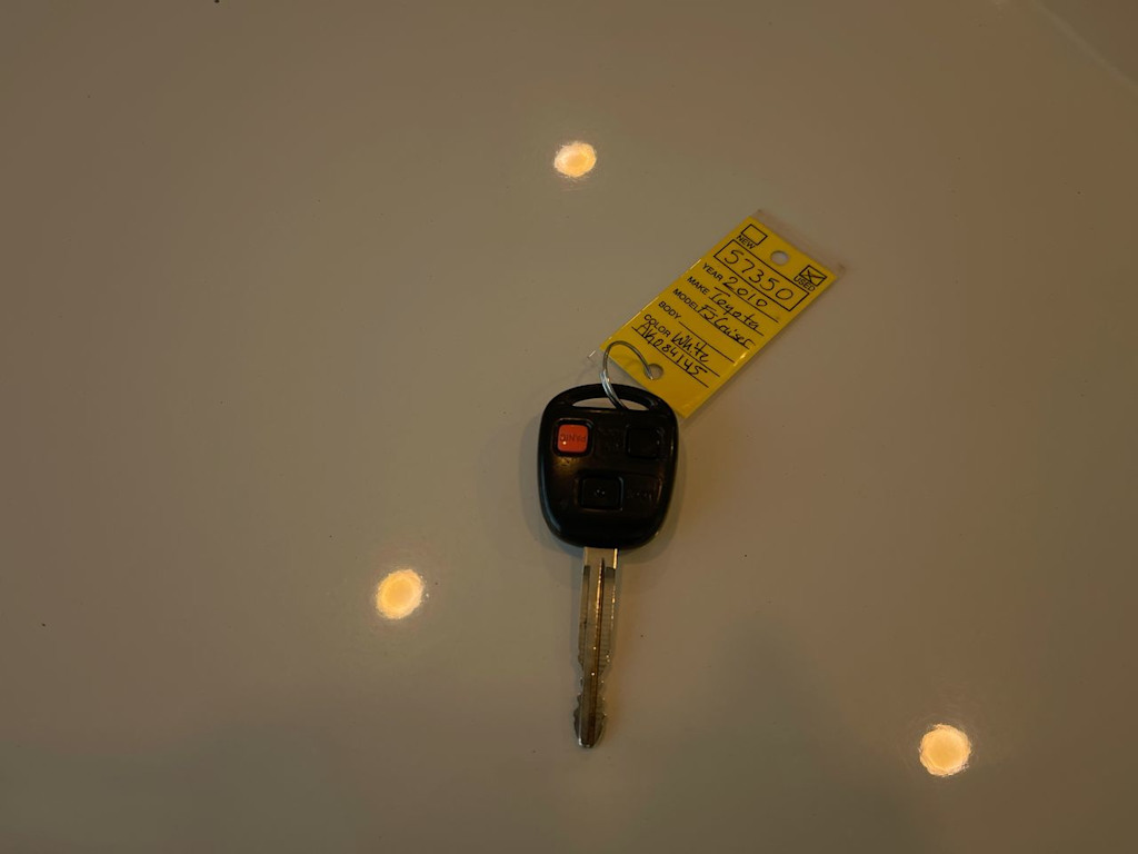 Thumbnail: 2010 Toyota FJ Cruiser - 14