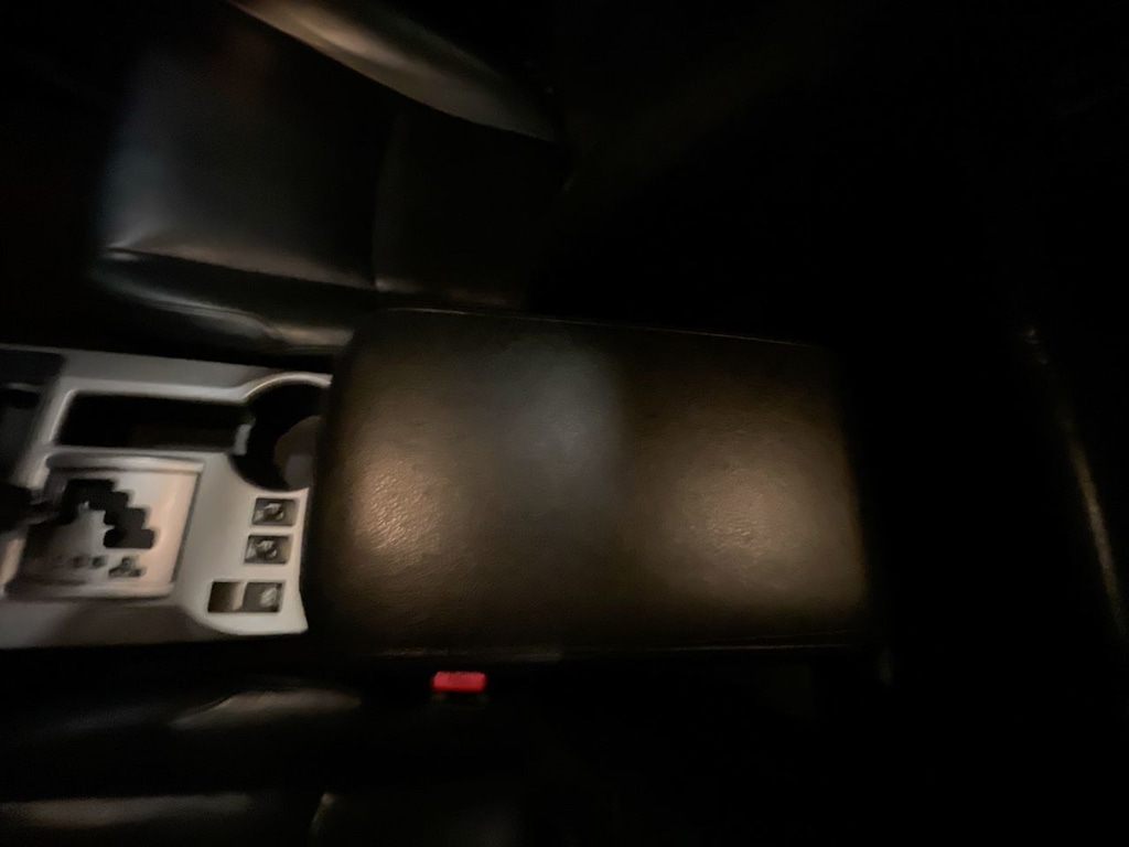 Thumbnail: 2013 Toyota 4Runner - 27