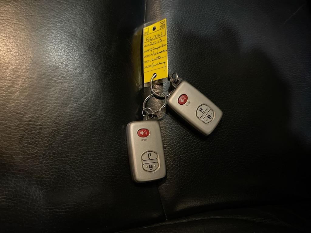 Thumbnail: 2013 Toyota 4Runner - 15