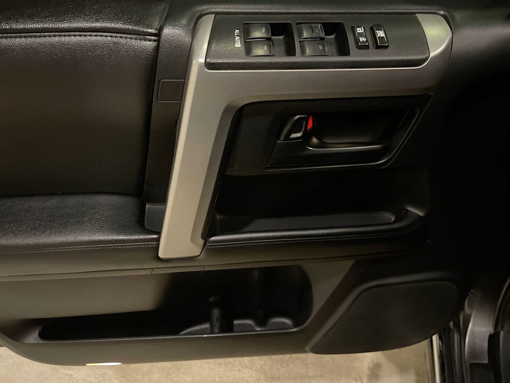 Thumbnail: 2013 Toyota 4Runner - 22