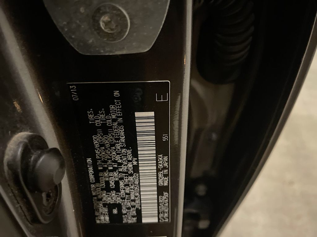 Thumbnail: 2013 Toyota 4Runner - 16