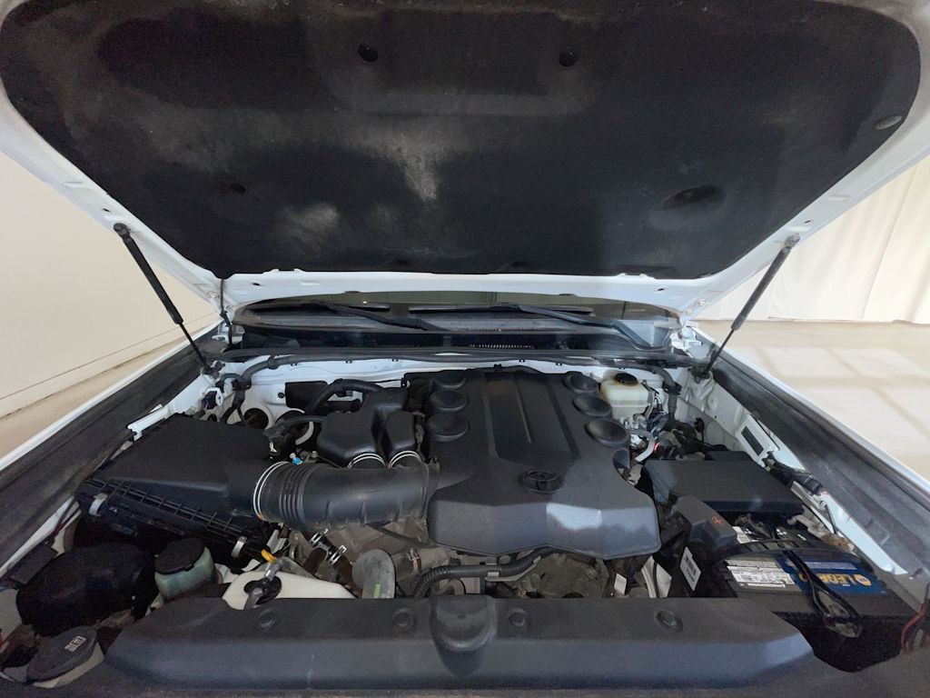 Thumbnail: 2016 Toyota 4Runner - 8