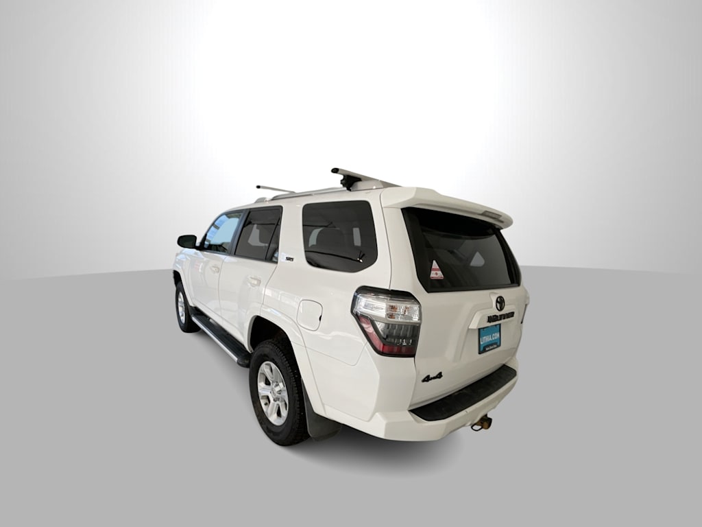 Thumbnail: 2016 Toyota 4Runner - 6