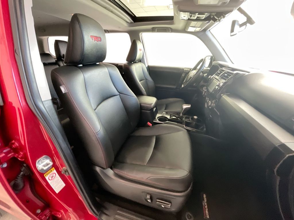 Thumbnail: 2019 Toyota 4Runner - 28