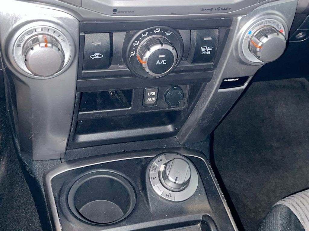 Thumbnail: 2017 Toyota 4Runner - 25
