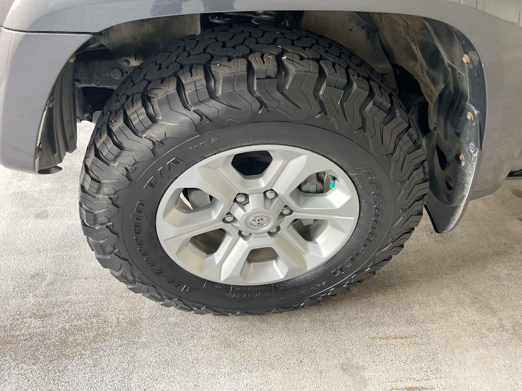 Thumbnail: 2018 Toyota 4Runner - 6