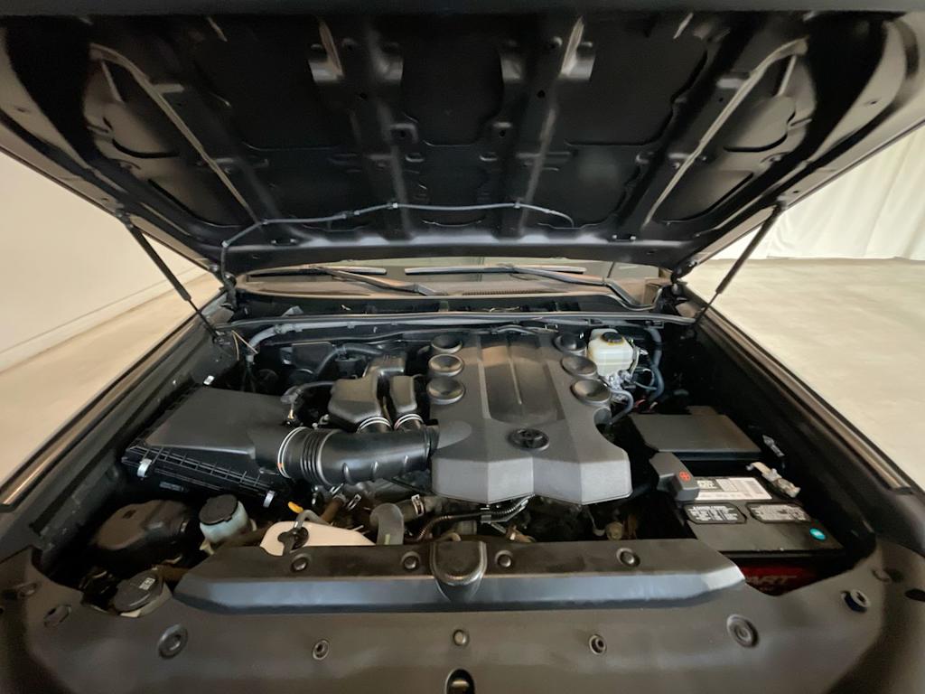 Thumbnail: 2014 Toyota 4Runner - 6