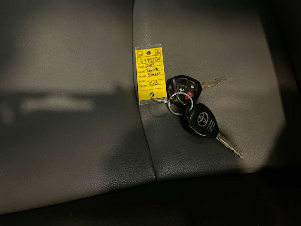 Thumbnail: 2014 Toyota 4Runner - 14