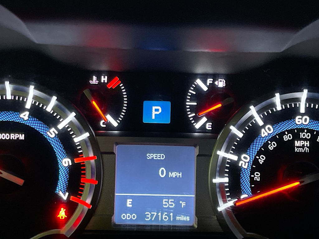 Thumbnail: 2014 Toyota 4Runner - 12