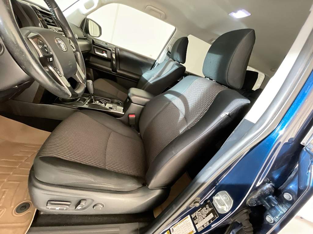 2014 Toyota 4Runner Trail 8