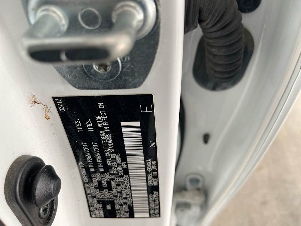 Thumbnail: 2017 Toyota 4Runner - 26