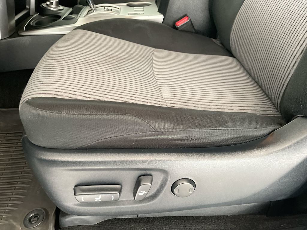 Thumbnail: 2017 Toyota 4Runner - 21