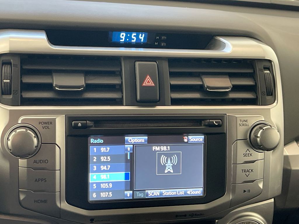 Thumbnail: 2017 Toyota 4Runner - 12