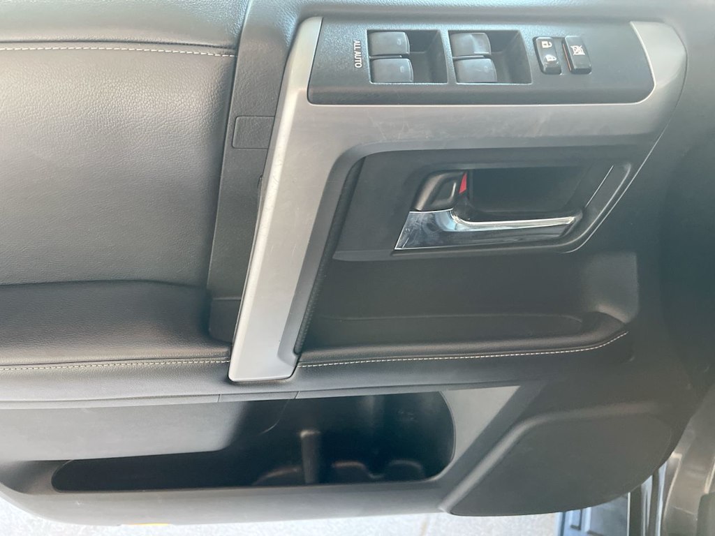 Thumbnail: 2019 Toyota 4Runner - 23