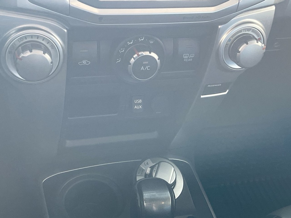 Thumbnail: 2019 Toyota 4Runner - 26