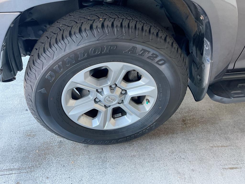 Thumbnail: 2019 Toyota 4Runner - 5