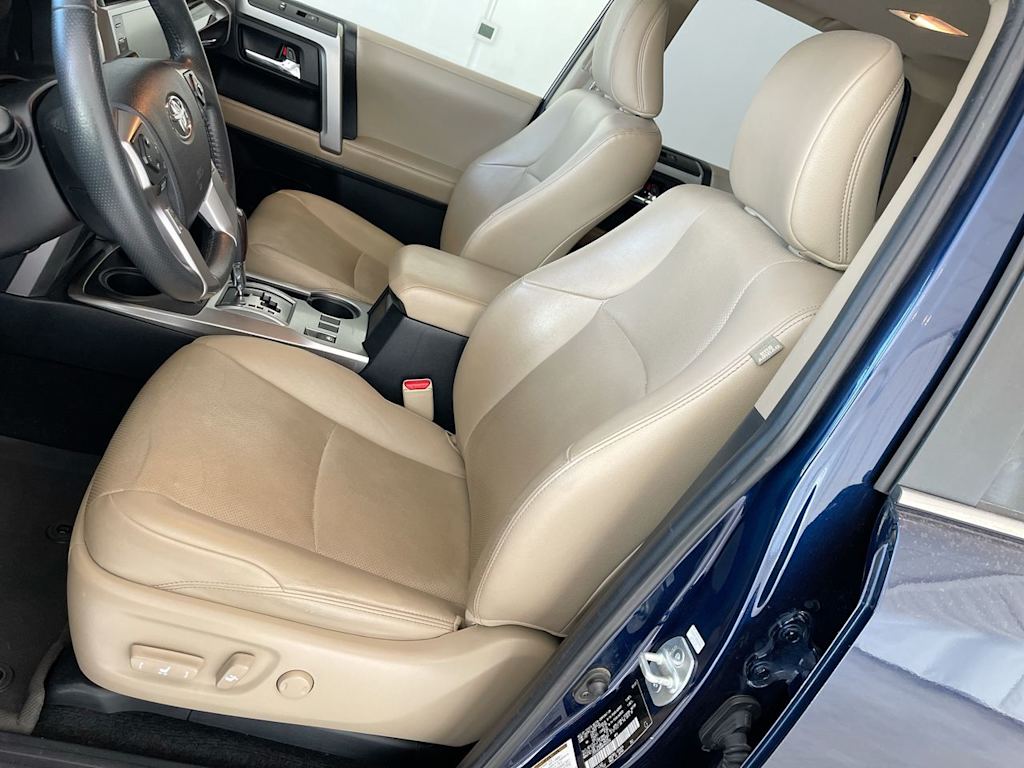 Thumbnail: 2021 Toyota 4Runner - 8