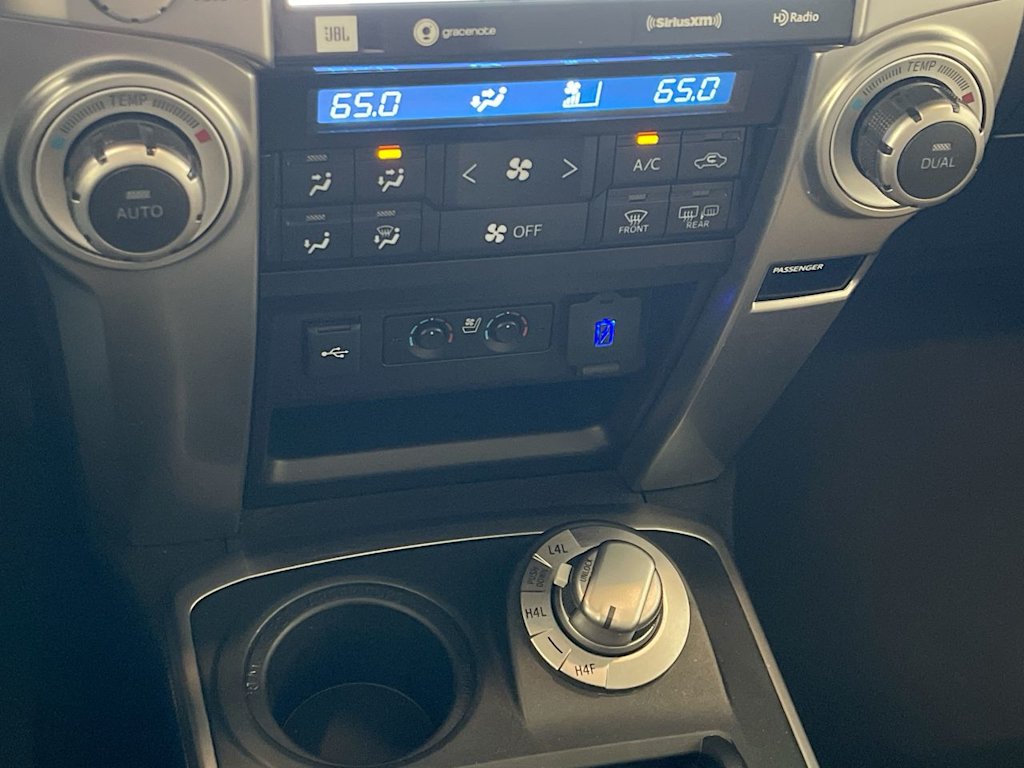 Thumbnail: 2021 Toyota 4Runner - 25