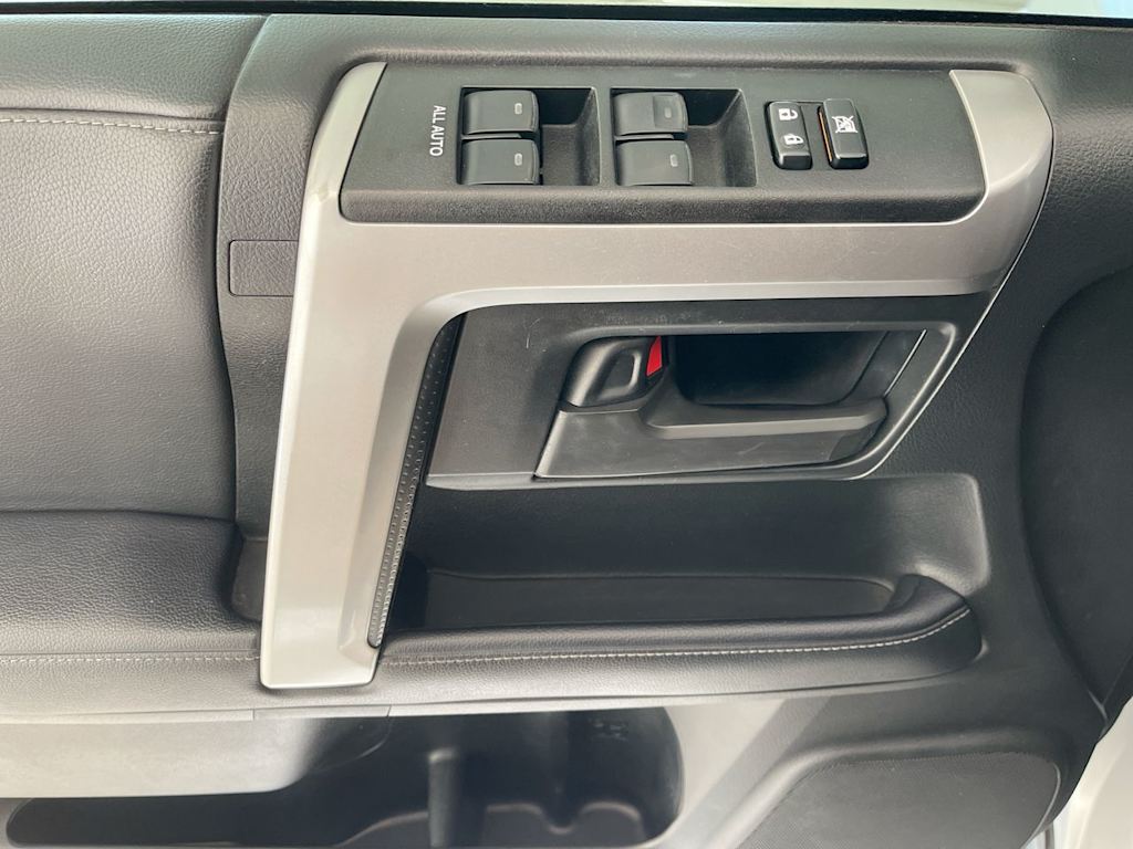 Thumbnail: 2021 Toyota 4Runner - 22