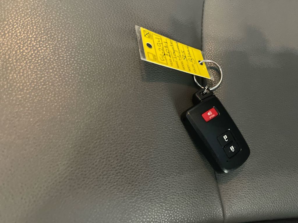 Thumbnail: 2021 Toyota 4Runner - 16