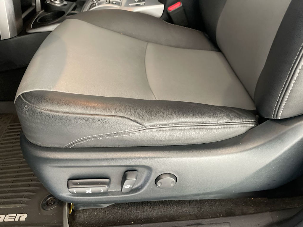 Thumbnail: 2021 Toyota 4Runner - 22