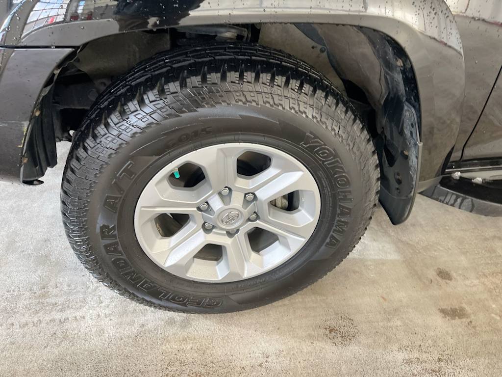 Thumbnail: 2021 Toyota 4Runner - 7