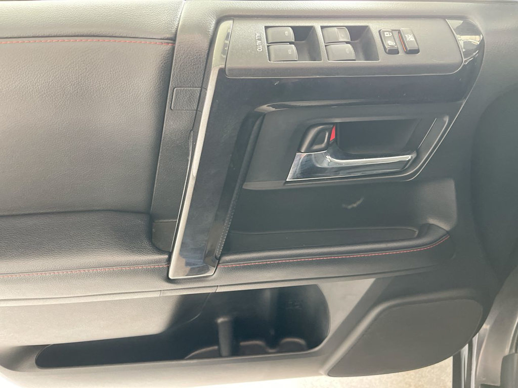 Thumbnail: 2021 Toyota 4Runner - 22