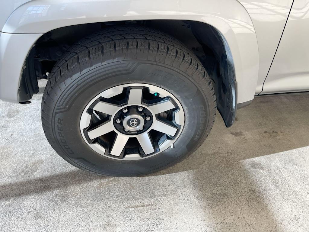 Thumbnail: 2021 Toyota 4Runner - 7