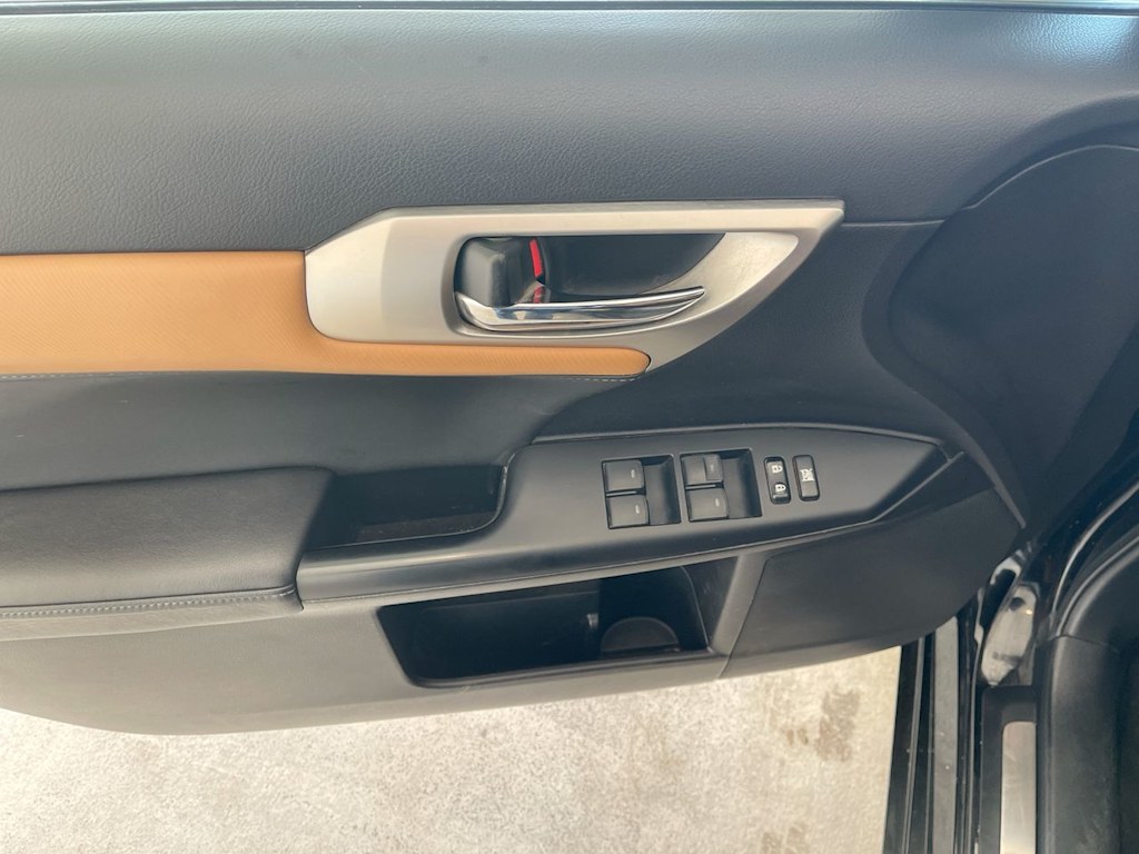 Thumbnail: 2015 Lexus CT - 21